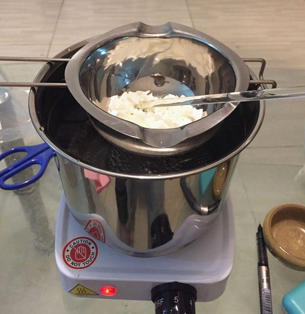 Self-made aromatherapy candle