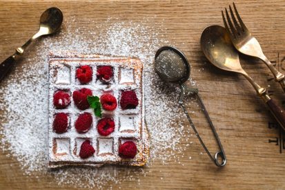 waffle-with-sugar-and-raspberries.jpg